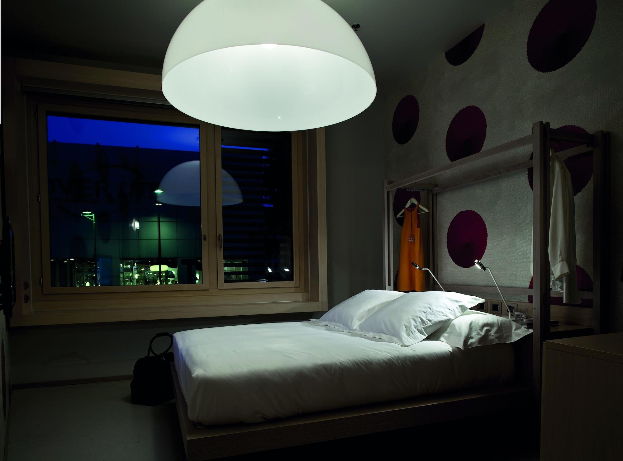Nu Hotel Милано Екстериор снимка